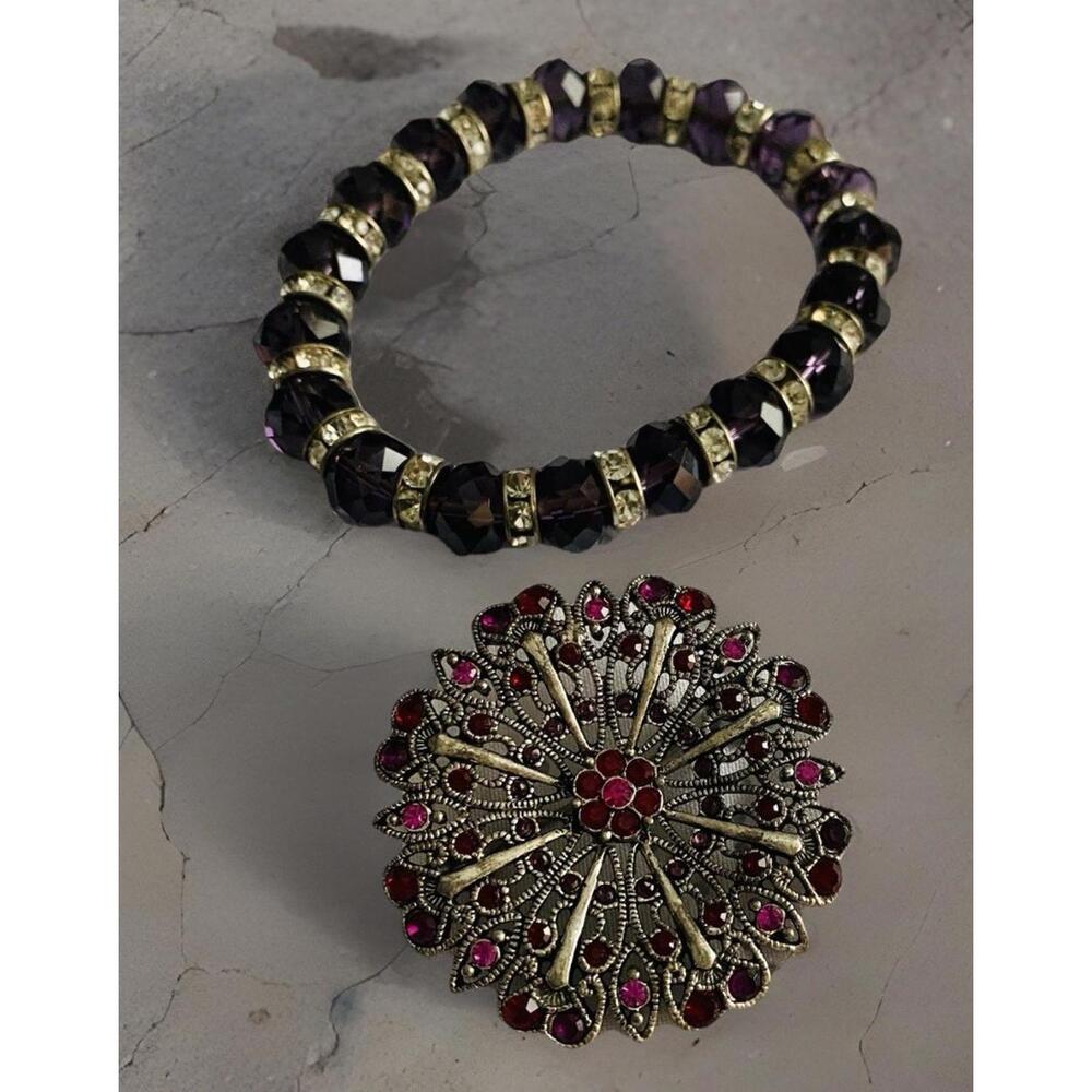VTG Purple Rhinestone Brooch & Purple Bead Stretch Bracelet Set Silver Tone